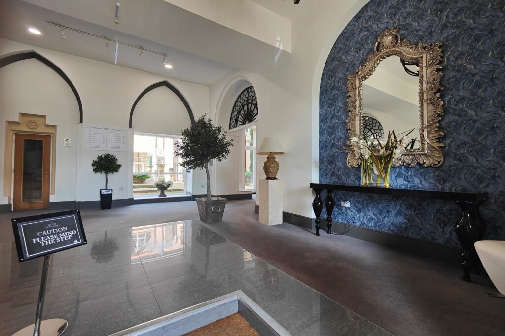 Kershaw Drive, The Residence Kershaw Drive, LA1