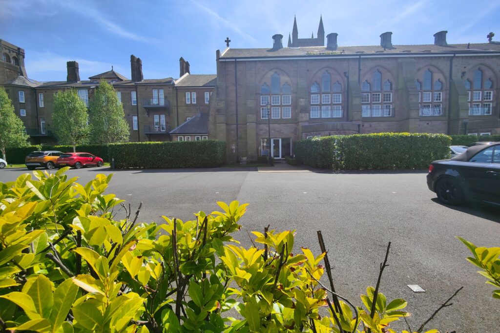 Kershaw Drive, The Residence Kershaw Drive, LA1