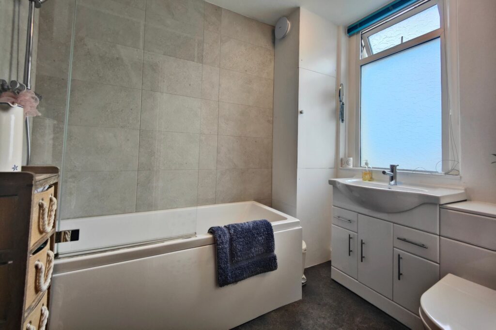 Cumberland View, Lancaster, LA1