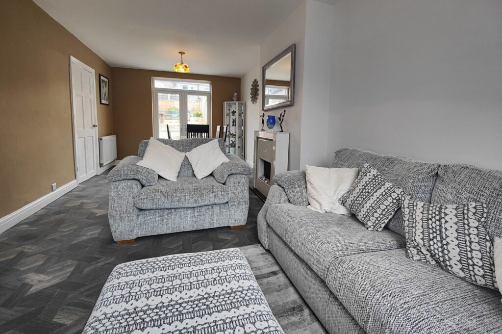 Ashton Drive, Lancaster, LA1